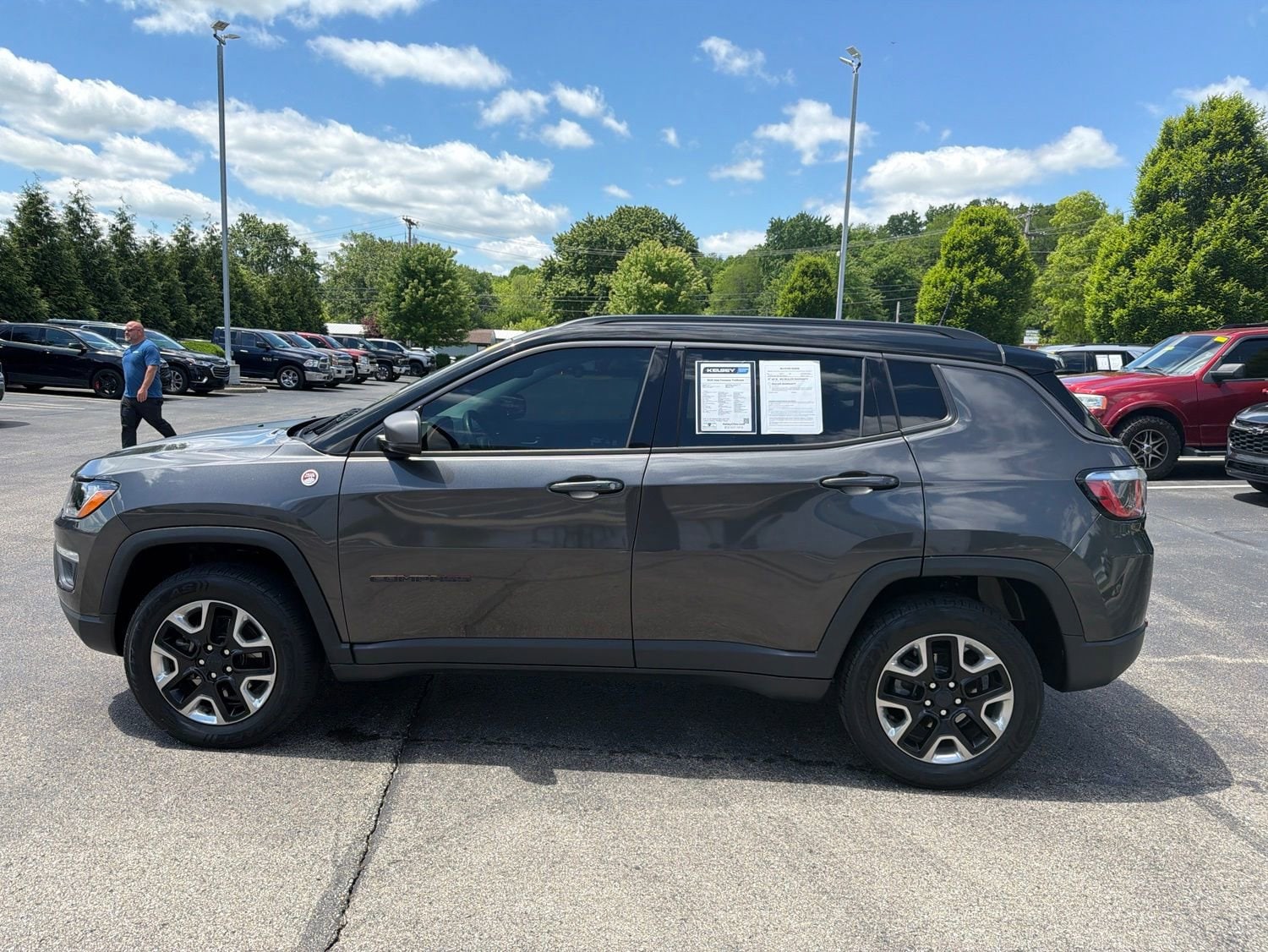 Used 2018 Jeep Compass Trailhawk with VIN 3C4NJDDB8JT238818 for sale in Greendale, IN