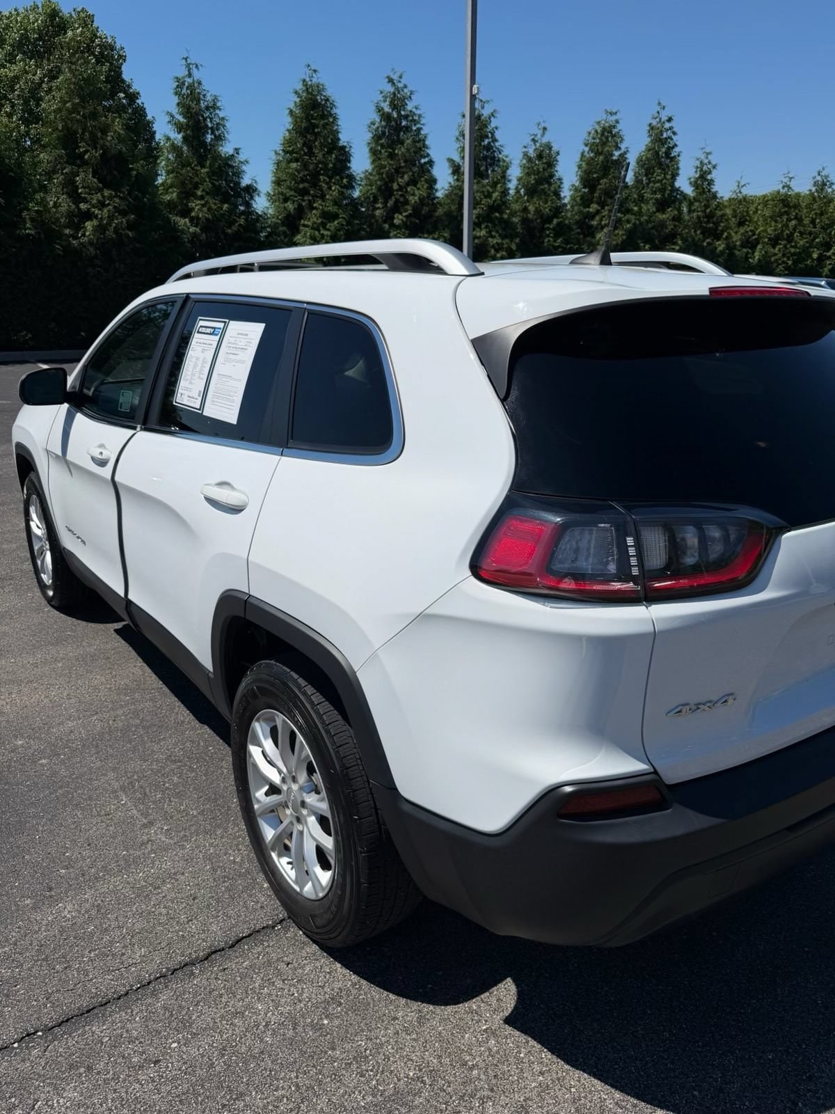 Used 2019 Jeep Cherokee Latitude with VIN 1C4PJMCB6KD436850 for sale in Greendale, IN