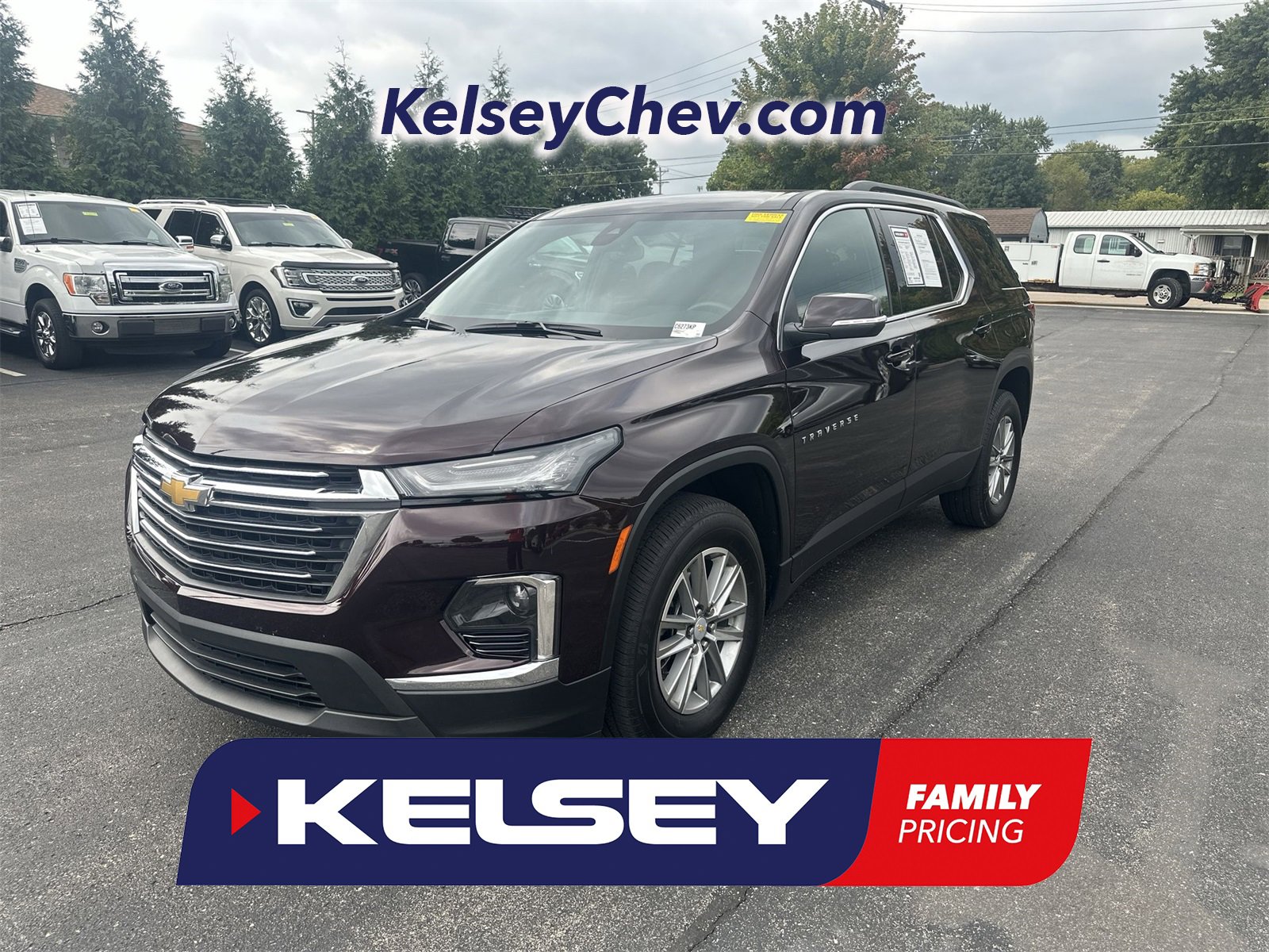 2023 Chevrolet Traverse LT Cloth
