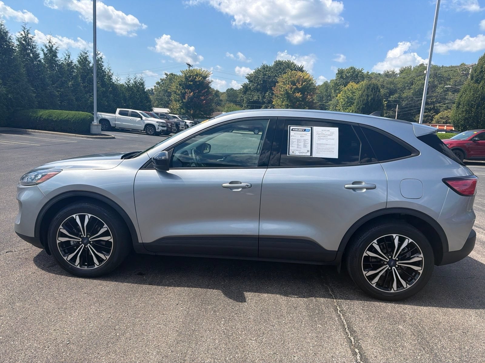 Used 2021 Ford Escape SE with VIN 1FMCU0BZ3MUB20480 for sale in Greendale, IN