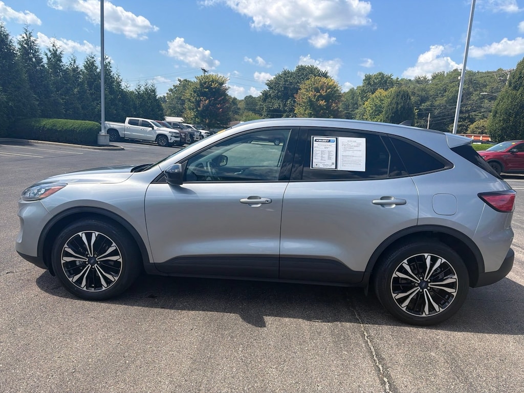 Used 2021 Ford Escape SE Hybrid SUV