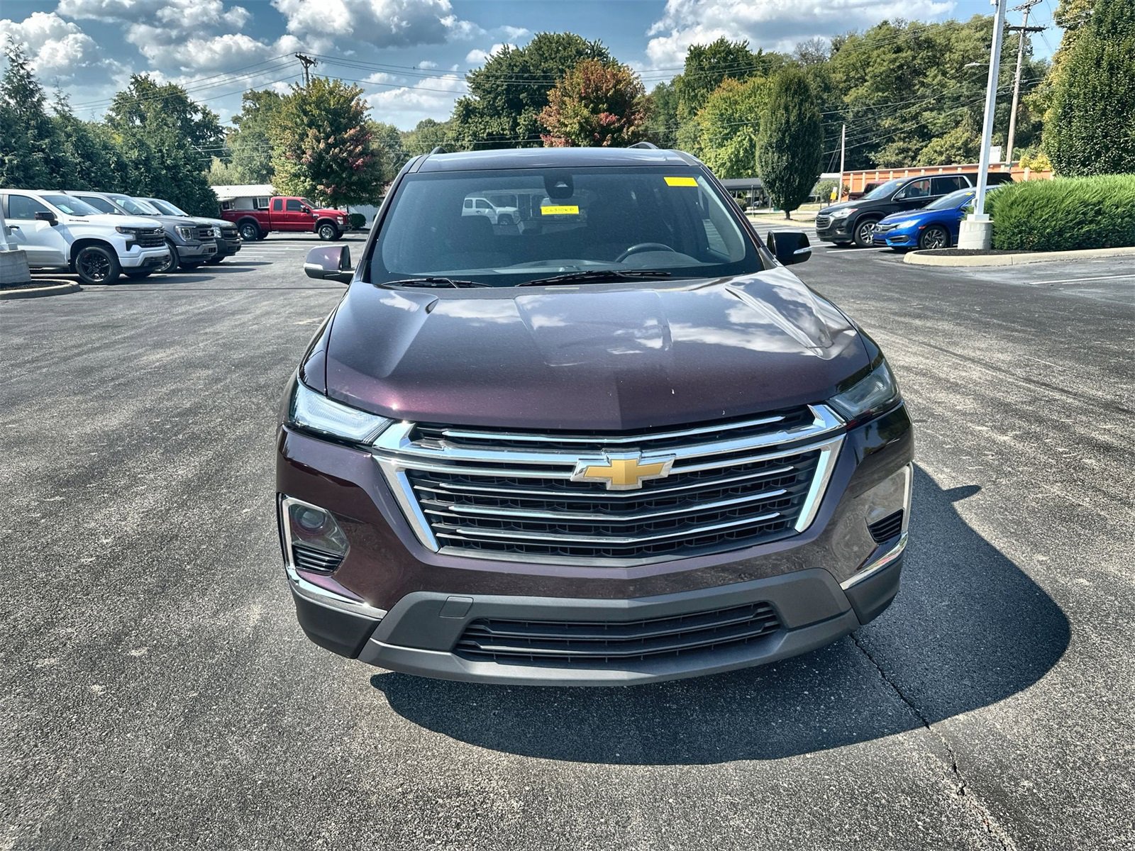 2022 Chevrolet Traverse Cloth photo 2