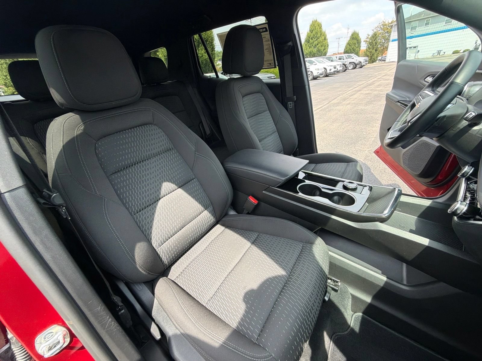 2026 Chevrolet Equinox LT - Photo 28