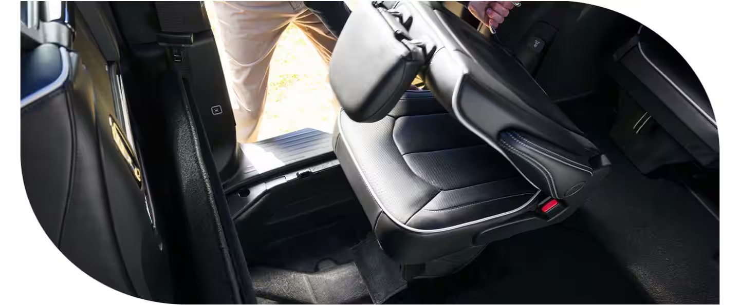 2027 Chrysler Pacifica Stow 'n Go seating mechanism inspection