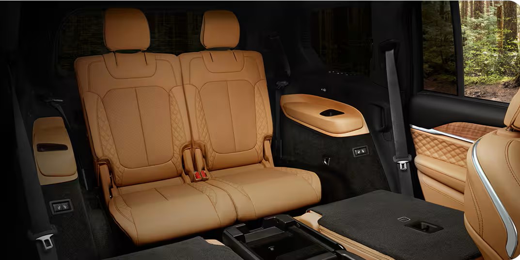 2027 Jeep Grand Cherokee interior and cargo area