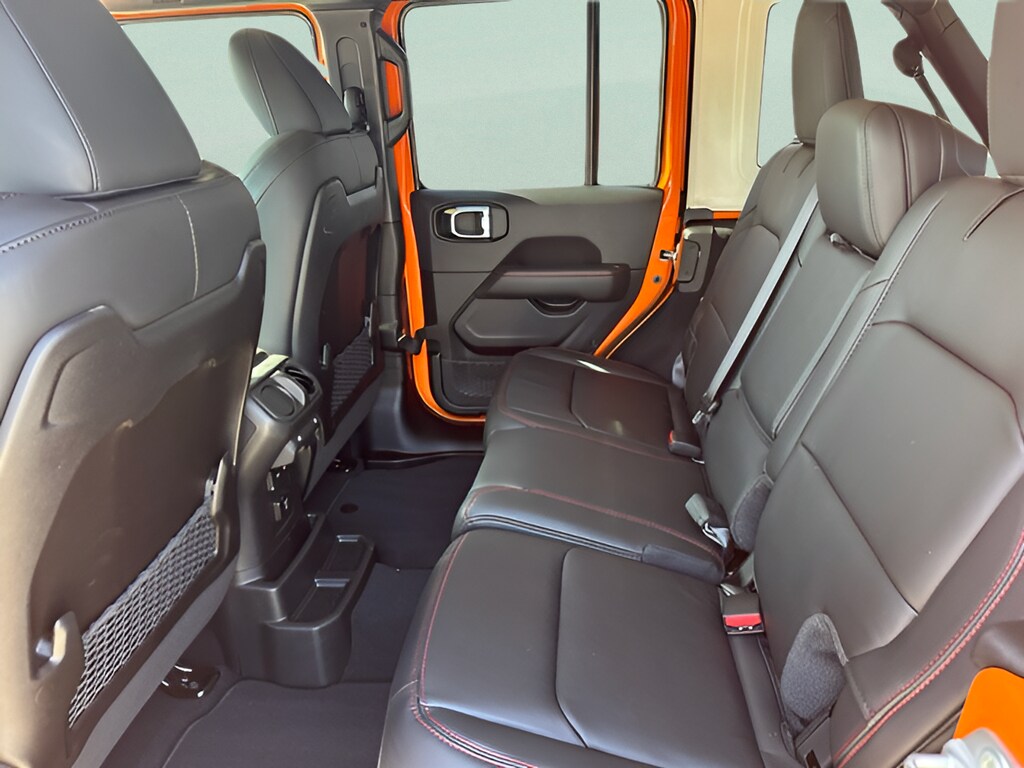 2025 Jeep Wrangler 4-Door Rubicon - Photo 16
