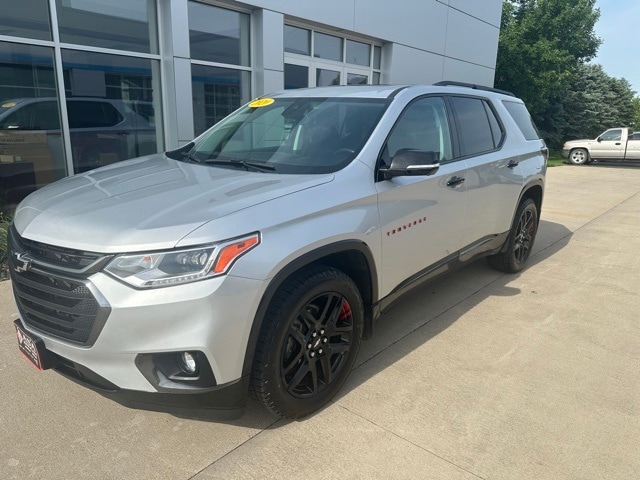 Used 2020 Chevrolet Traverse Premier with VIN 1GNEVKKWXLJ287874 for sale in Jackson, Minnesota