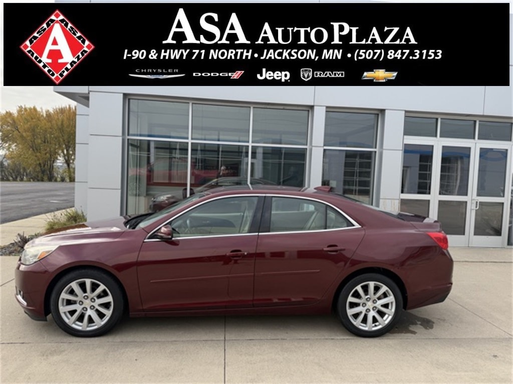 Used 2015 Chevrolet Malibu LT w/2LT Sedan