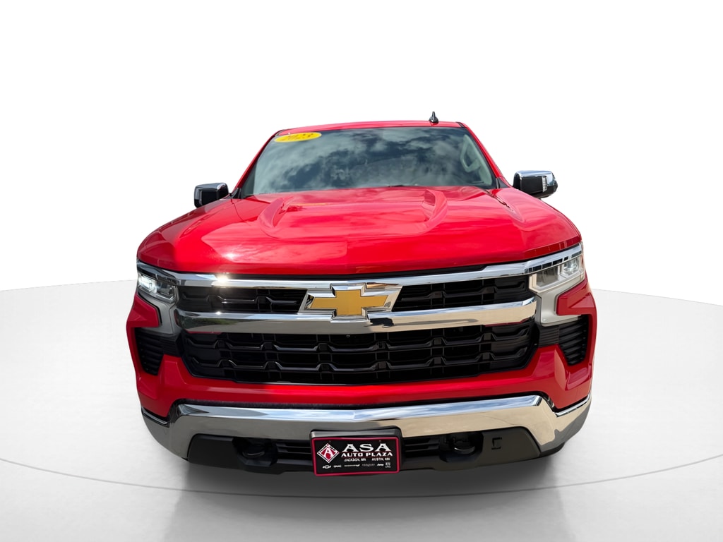 Used 2023 Chevrolet Silverado 1500 LT with VIN 2GCUDDED2P1148433 for sale in Jackson, Minnesota