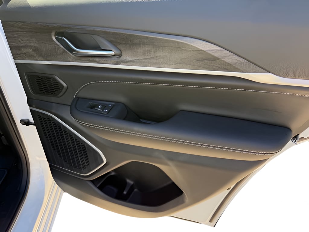 2026 Jeep Grand Cherokee Limited Reserve - Photo 9