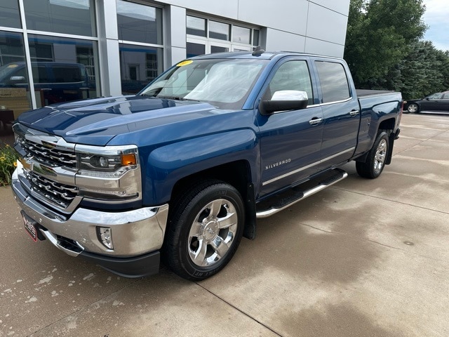 Used 2017 Chevrolet Silverado 1500 LTZ with VIN 3GCUKSEC4HG406235 for sale in Jackson, Minnesota