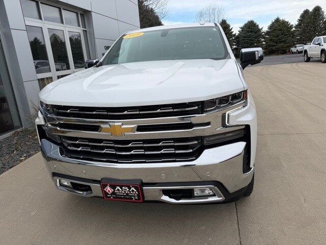 2019 Chevrolet Silverado 1500 LTZ photo 3