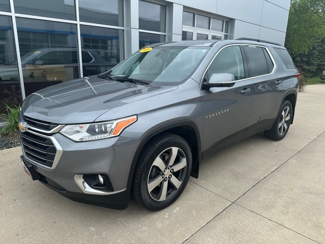 Used 2020 Chevrolet Traverse 3LT with VIN 1GNEVHKW2LJ202870 for sale in Jackson, MN