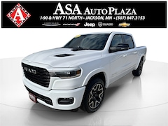 2026 Ram 1500 LARAMIE CREW CAB 4X4 5'7 BOX Pickup