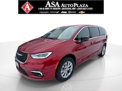 2026 Chrysler Pacifica SELECT AWD Passenger Van