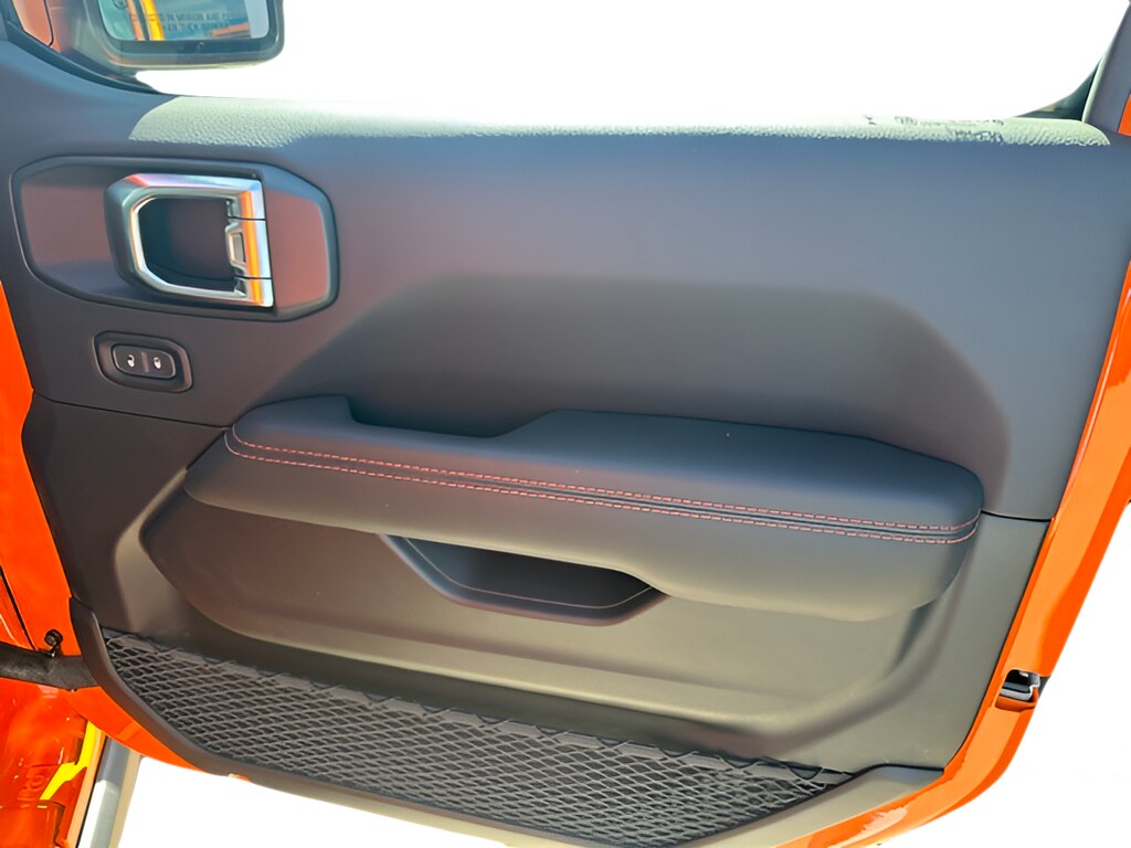 2025 Jeep Wrangler 4-Door Rubicon - Photo 11