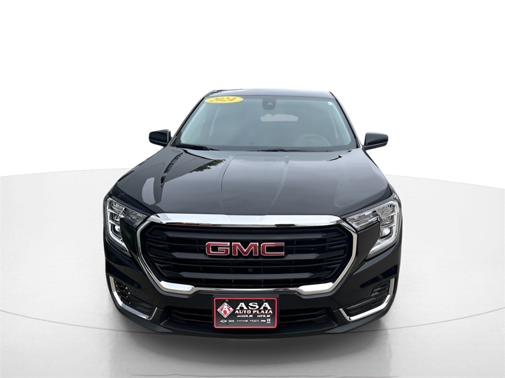 Used 2024 GMC Terrain SLE with VIN 3GKALTEG8RL368191 for sale in Jackson, Minnesota