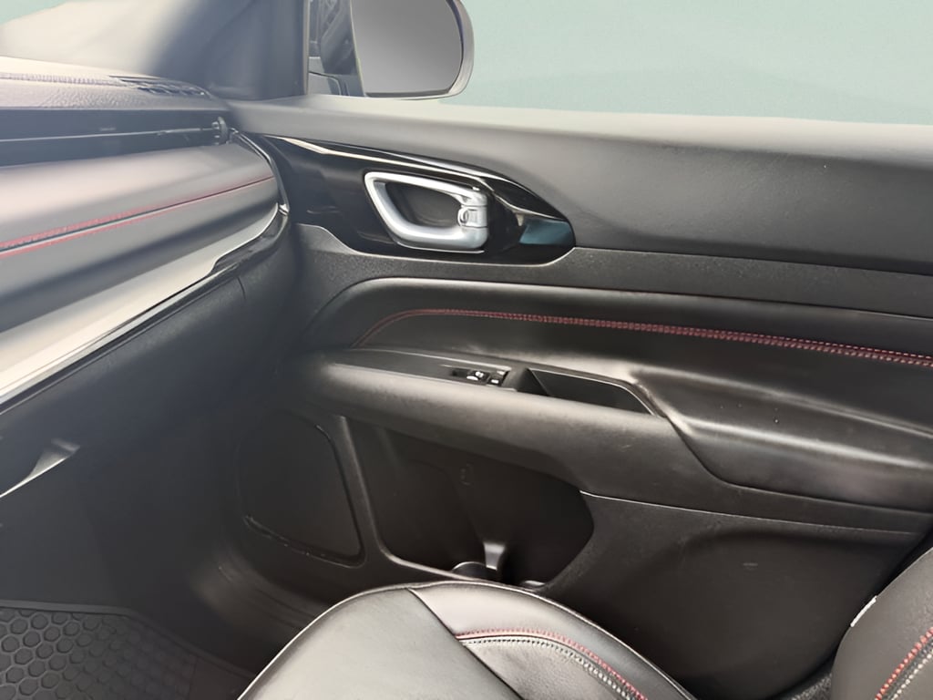 2025 Jeep Compass Trailhawk - Photo 23