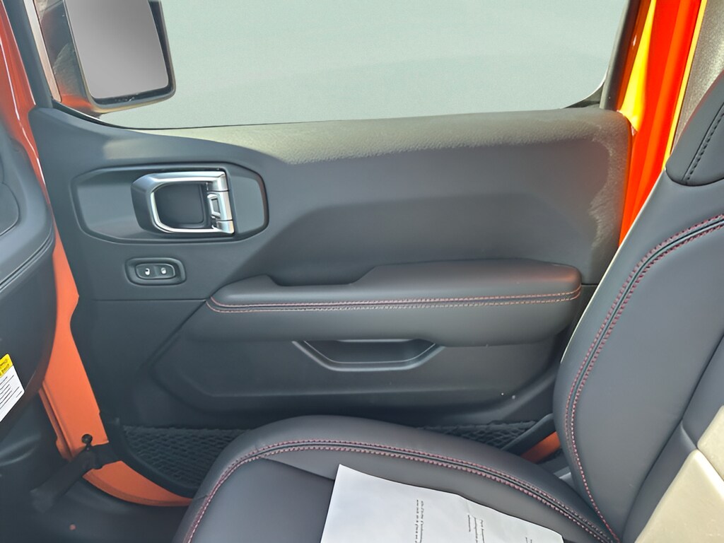 2025 Jeep Wrangler 4-Door Rubicon - Photo 18