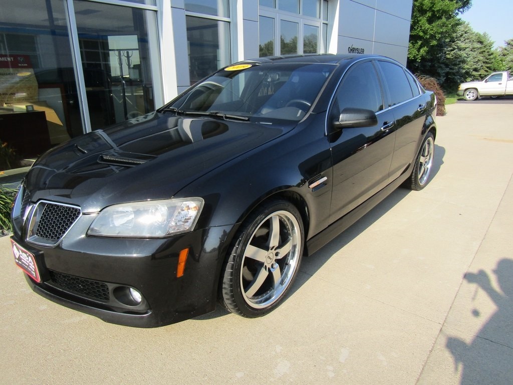 Used 2009 Pontiac G8 GT with VIN 6G2EC57Y19L173812 for sale in Jackson, Minnesota