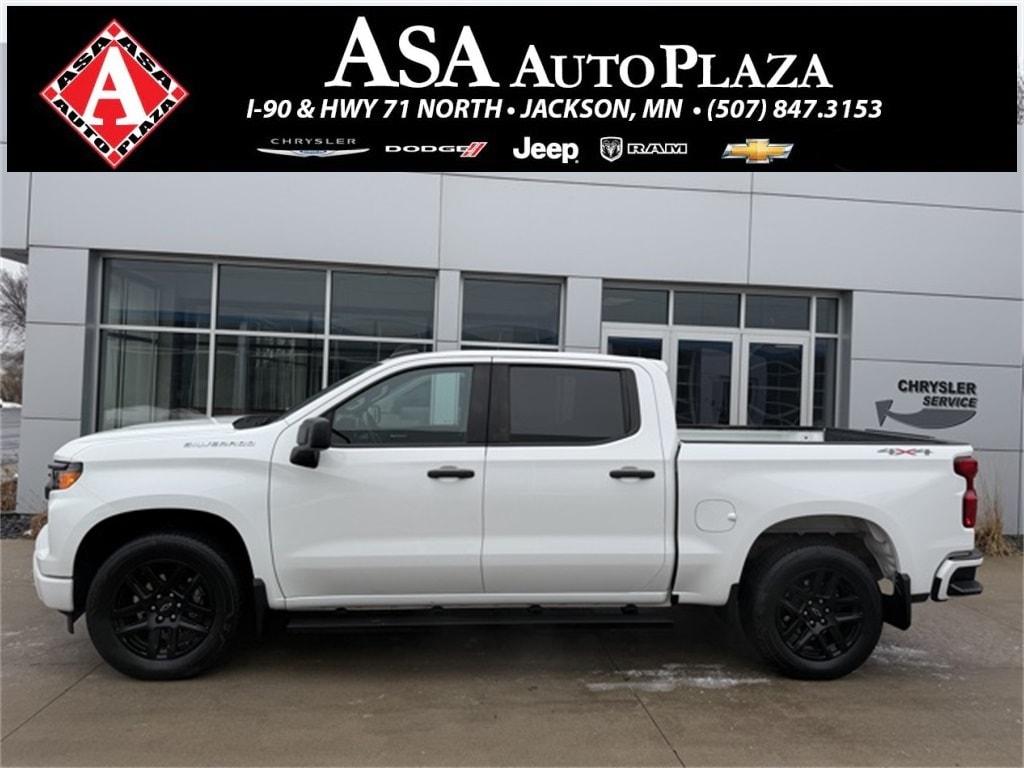 2022 Chevrolet Silverado 1500 Custom's photo