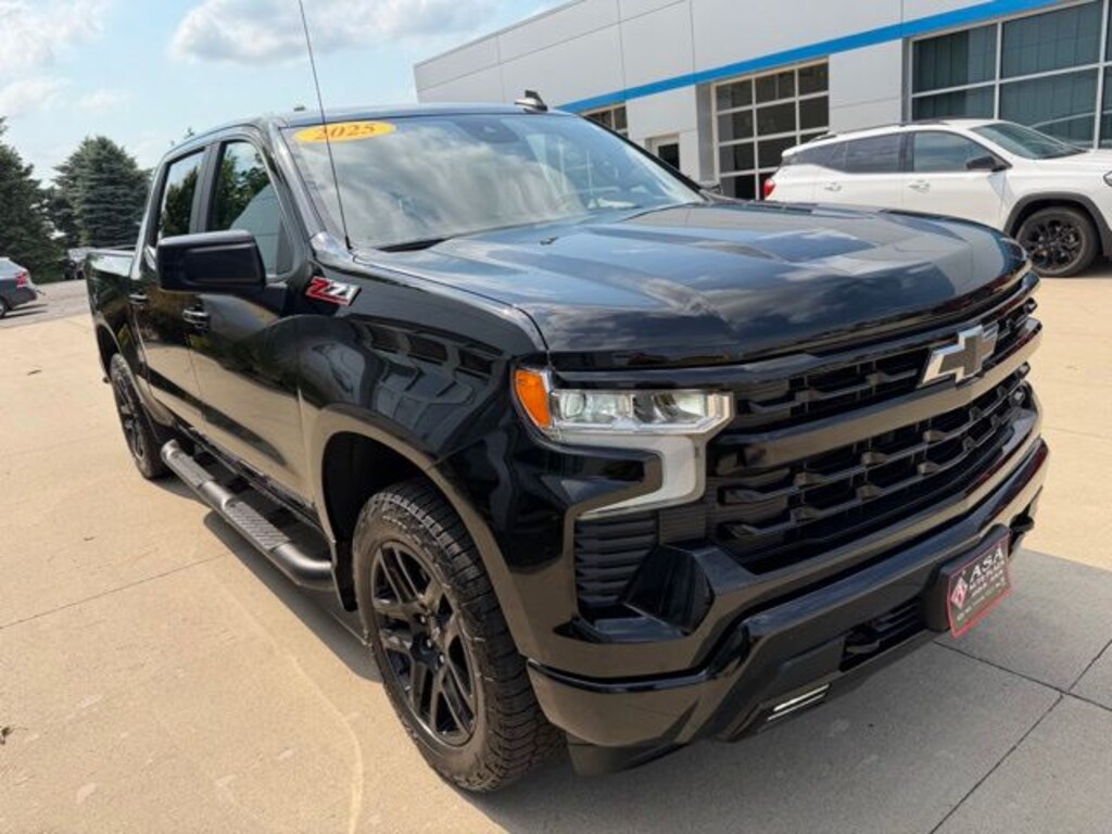 Used 2025 Chevrolet Silverado 1500 RST Truck Crew Cab