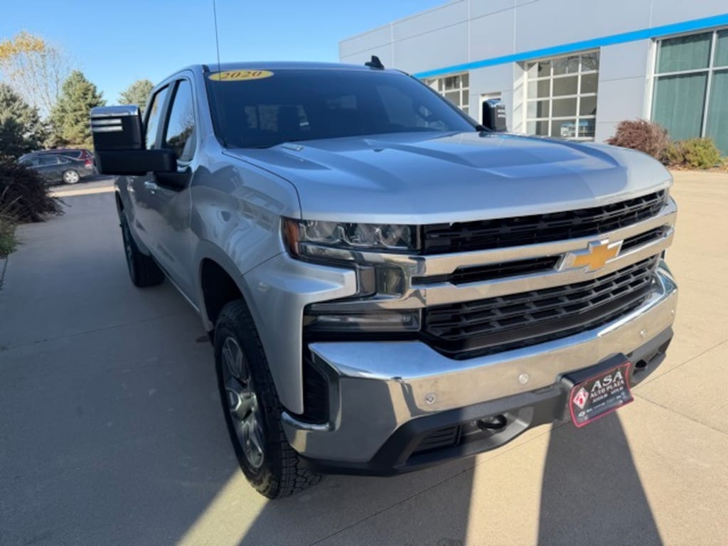 Used 2020 Chevrolet Silverado 1500 LT Truck Crew Cab