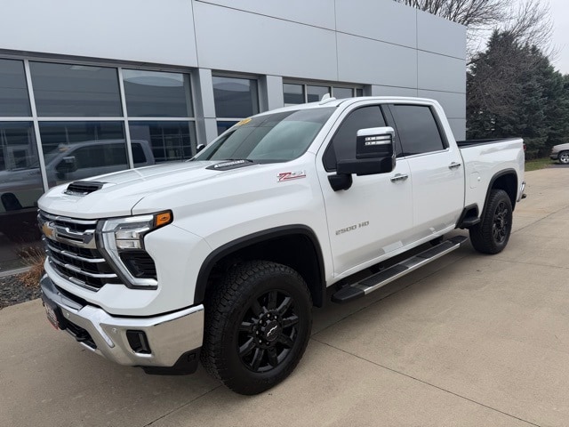 Used 2024 Chevrolet Silverado 2500HD LTZ with VIN 2GC1YPEY0R1179436 for sale in Jackson, Minnesota