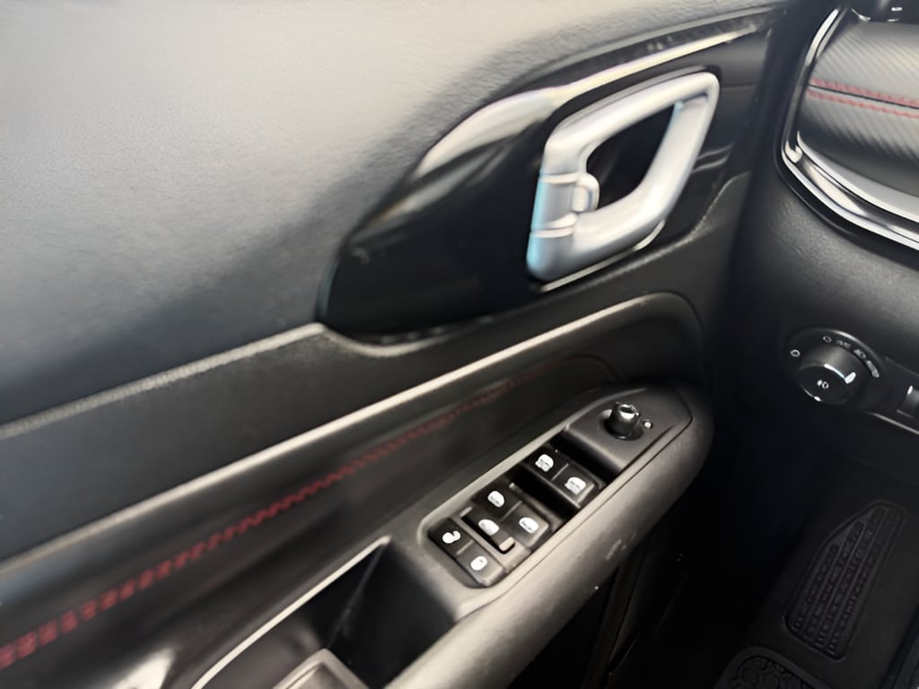 2025 Jeep Compass Trailhawk - Photo 25