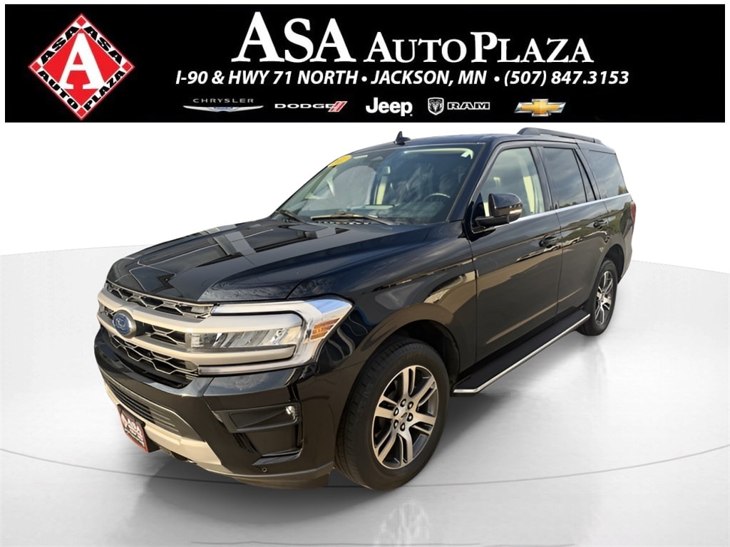 2022 Ford Expedition XLT's photo