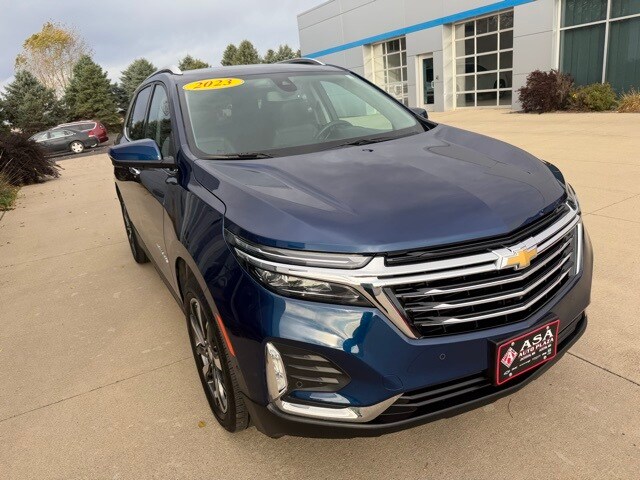 2023 Chevrolet Equinox Premier photo 3