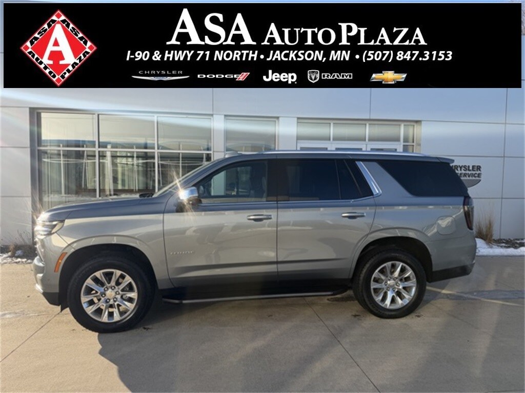 2025 Chevrolet Tahoe Premier's photo