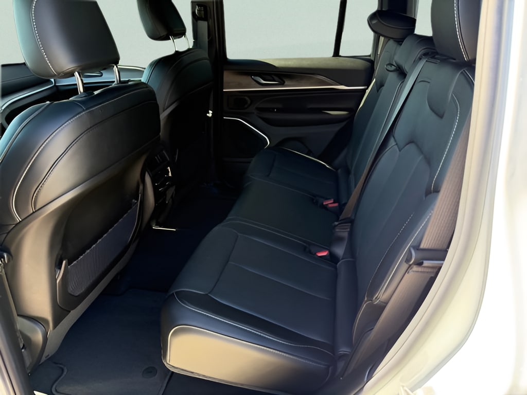 2026 Jeep Grand Cherokee Limited Reserve - Photo 15