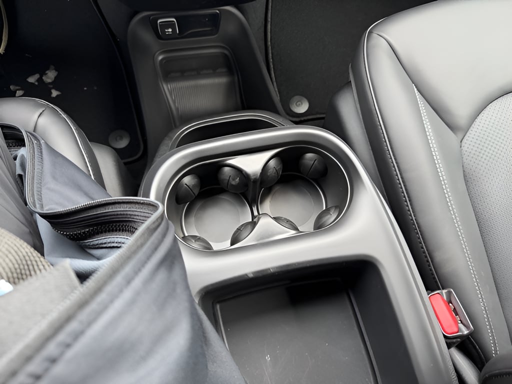 2026 Chrysler Pacifica Select - Photo 26