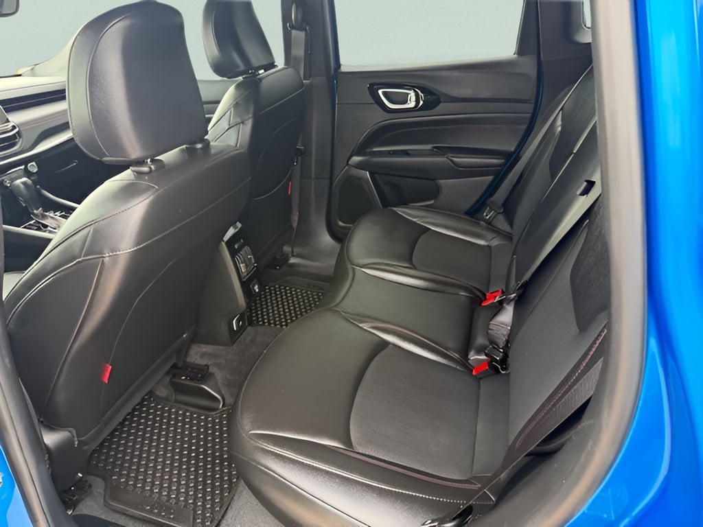 2025 Jeep Compass Trailhawk - Photo 15