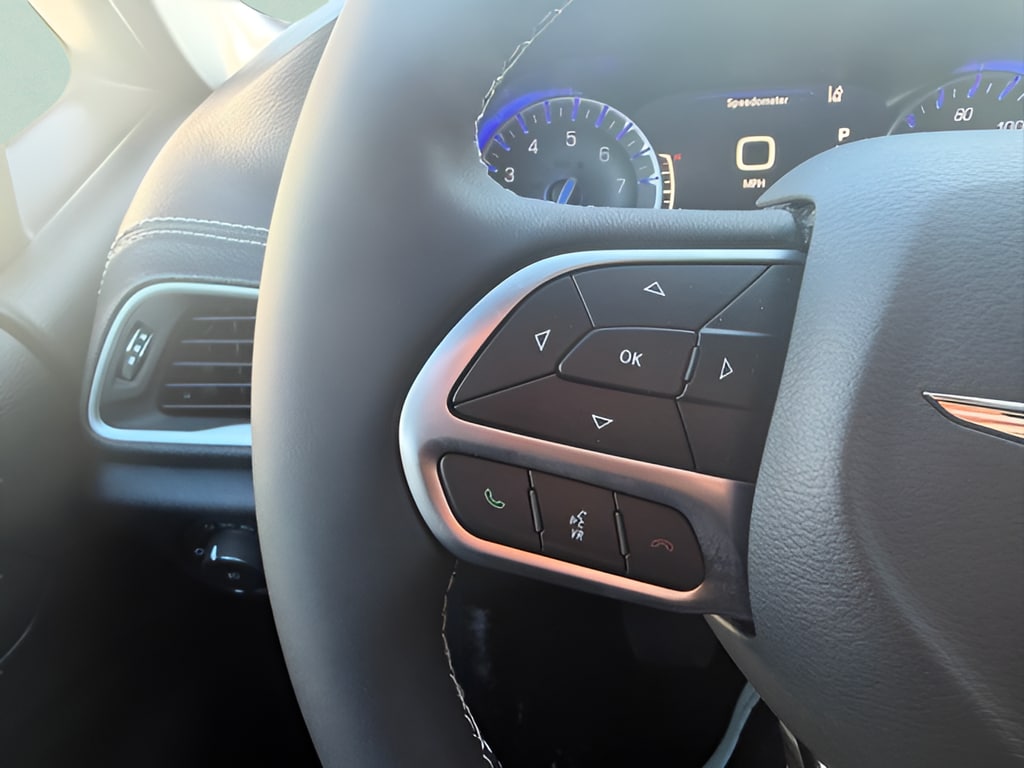 2026 Chrysler Pacifica Select - Photo 23