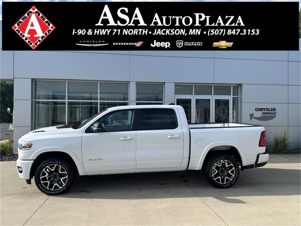 2026 Ram 1500 LARAMIE CREW CAB 4X4 5'7 BOX