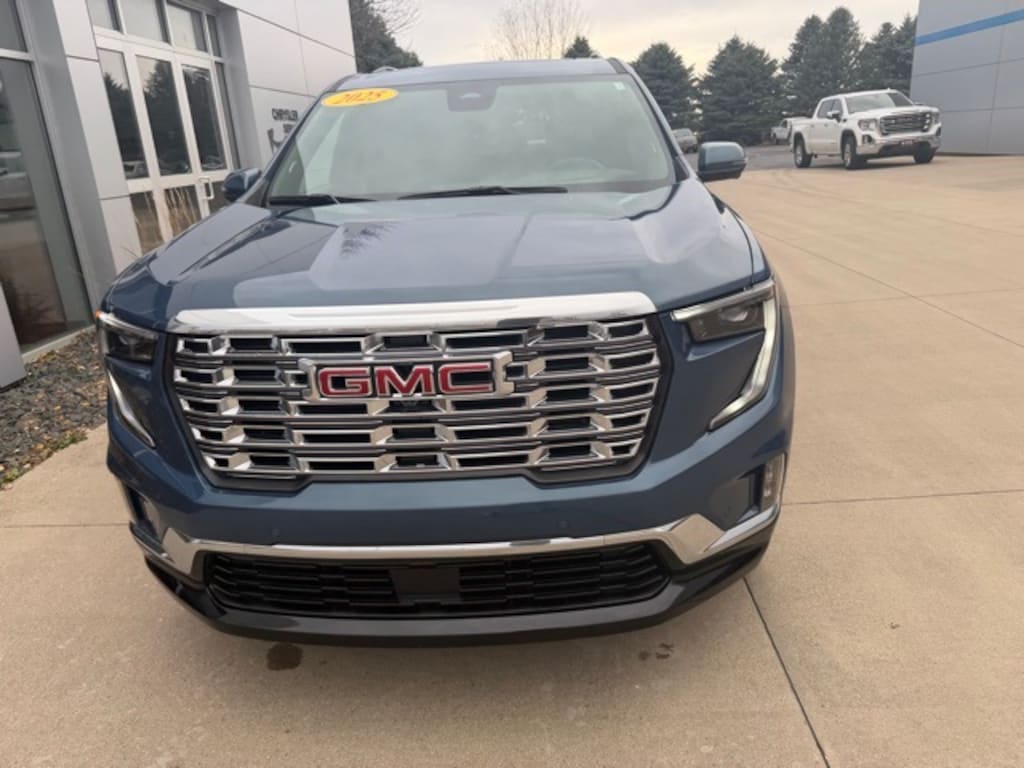 Used 2025 GMC Acadia Denali SUV