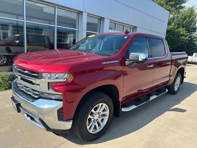 Used 2019 Chevrolet Silverado 1500 LTZ with VIN 1GCUYGED4KZ118324 for sale in Jackson, Minnesota