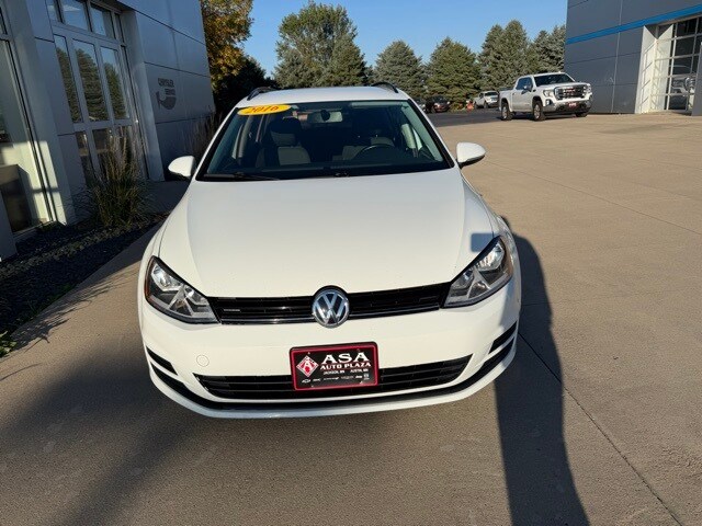 2016 Volkswagen Golf SportWagen TSI Limited TDI SEL photo 3