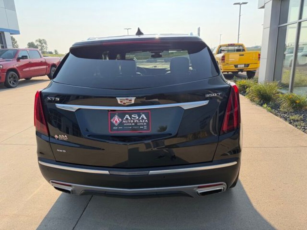 Used 2023 CADILLAC XT5 Premium Luxury SUV