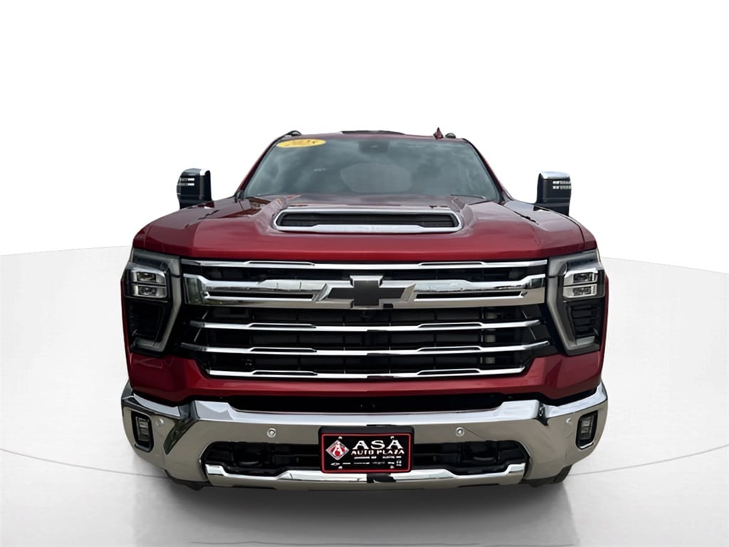 Used 2025 Chevrolet Silverado 3500HD LTZ with VIN 1GC4KUE73SF199702 for sale in Jackson, Minnesota