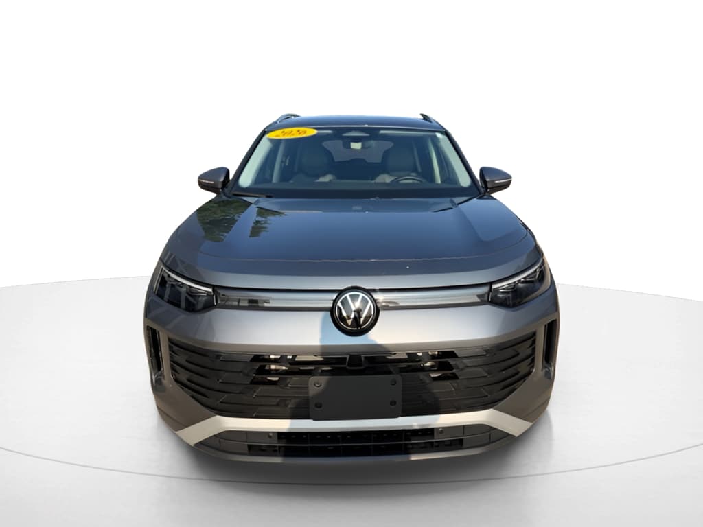 Used 2026 Volkswagen Tiguan SE with VIN 3VVER7RM8TM025953 for sale in Jackson, Minnesota