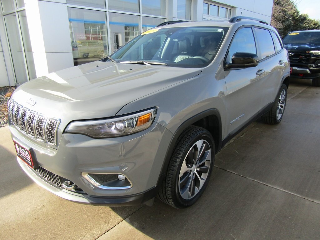 Used 2022 Jeep Cherokee Limited with VIN 1C4PJMDX5ND527963 for sale in Jackson, Minnesota