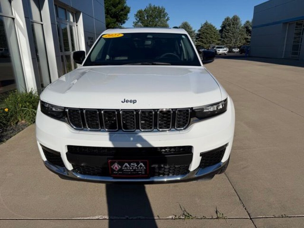 Used 2023 Jeep Grand Cherokee L Limited SUV