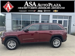 2025 Jeep Grand Cherokee LAREDO X 4X4 Sport Utility