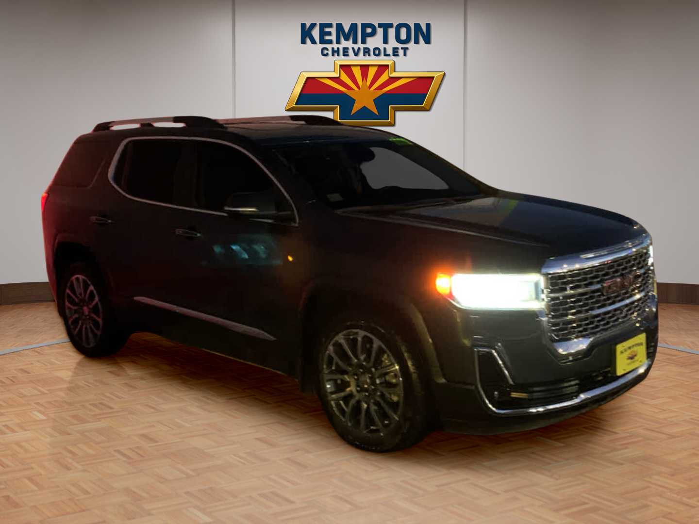 2022 GMC Acadia Denali's photo