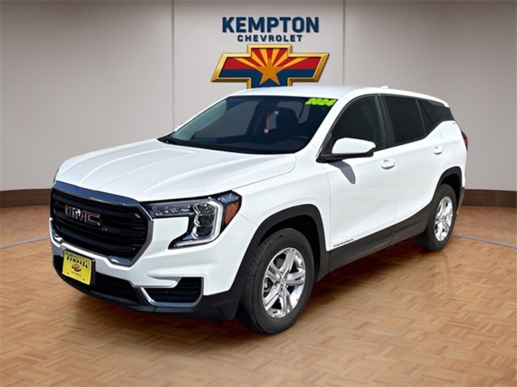 Used 2024 GMC Terrain SLE SUV