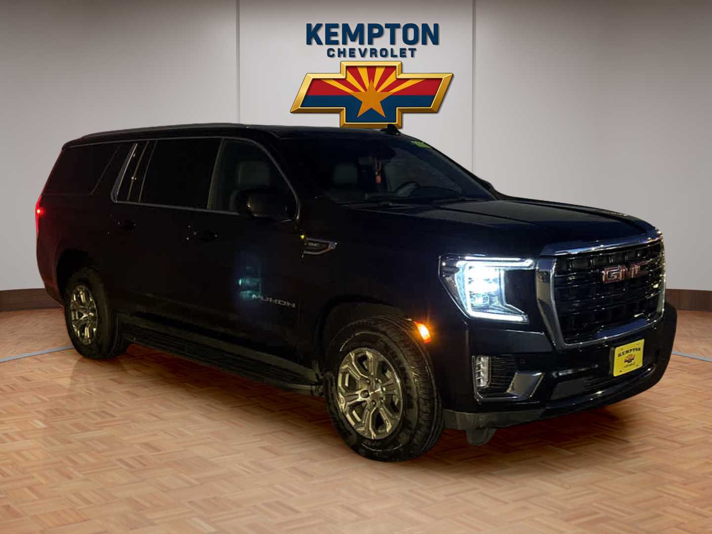 2023 GMC Yukon XL SLE's photo