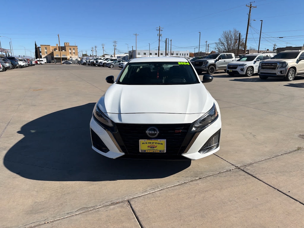 Used 2024 Nissan Altima 2.5 SR